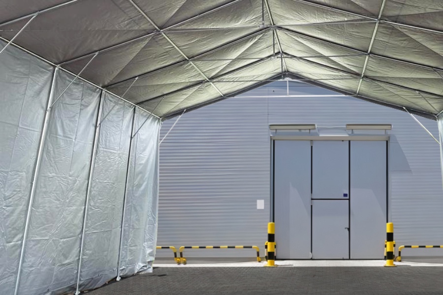 Open industrial tent
